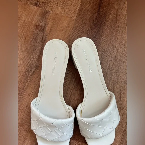 Marc Fisher Women's Woven White Sandals size 8.5 - Picture 3 of 7